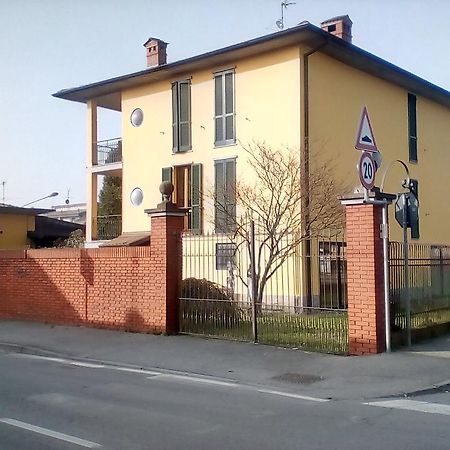 Locanda I Tarocchi Vailate Bagian luar foto