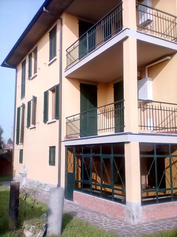 Locanda I Tarocchi Vailate Bagian luar foto